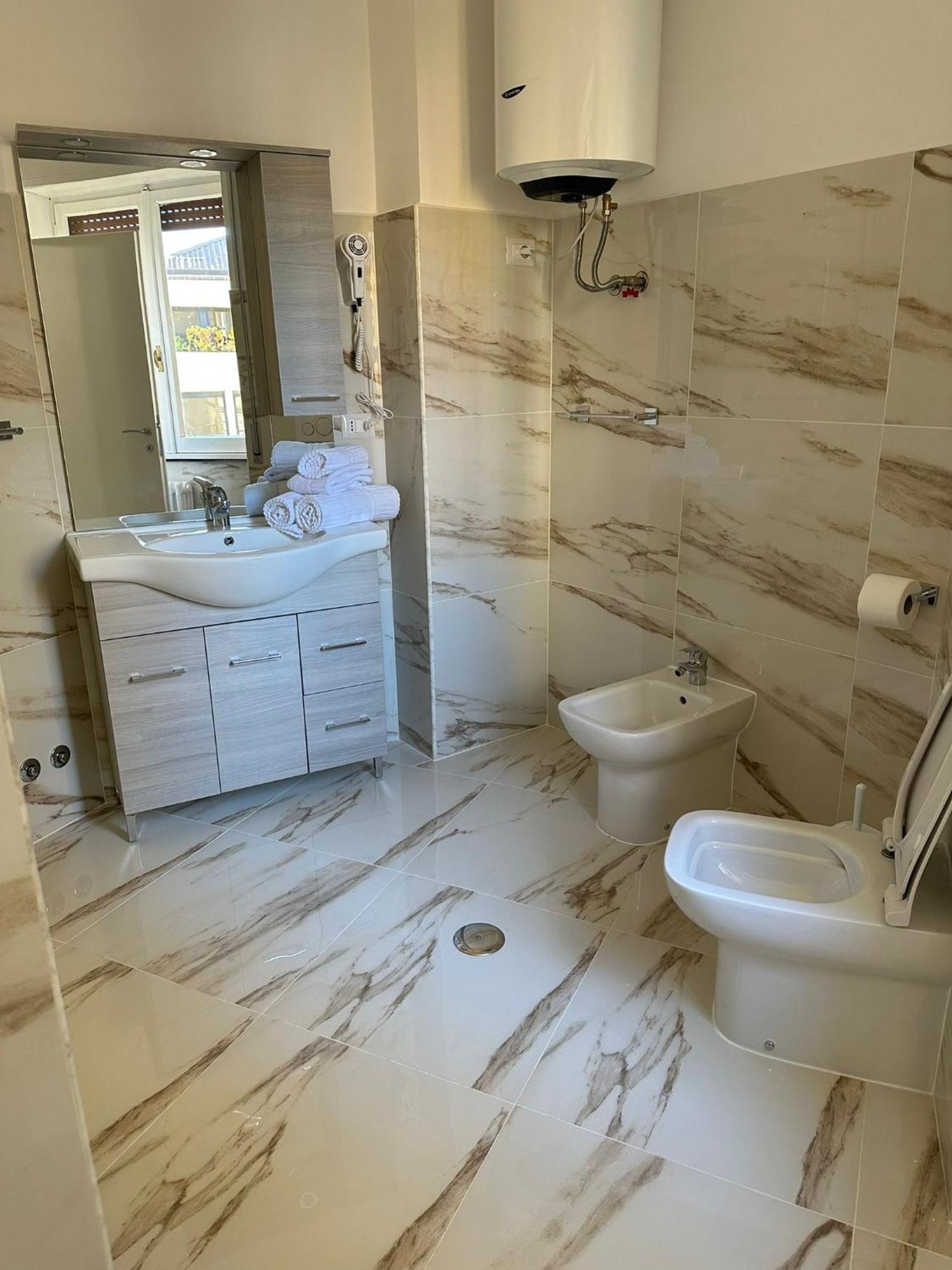 Torino Holidays Home Рим Екстериор снимка