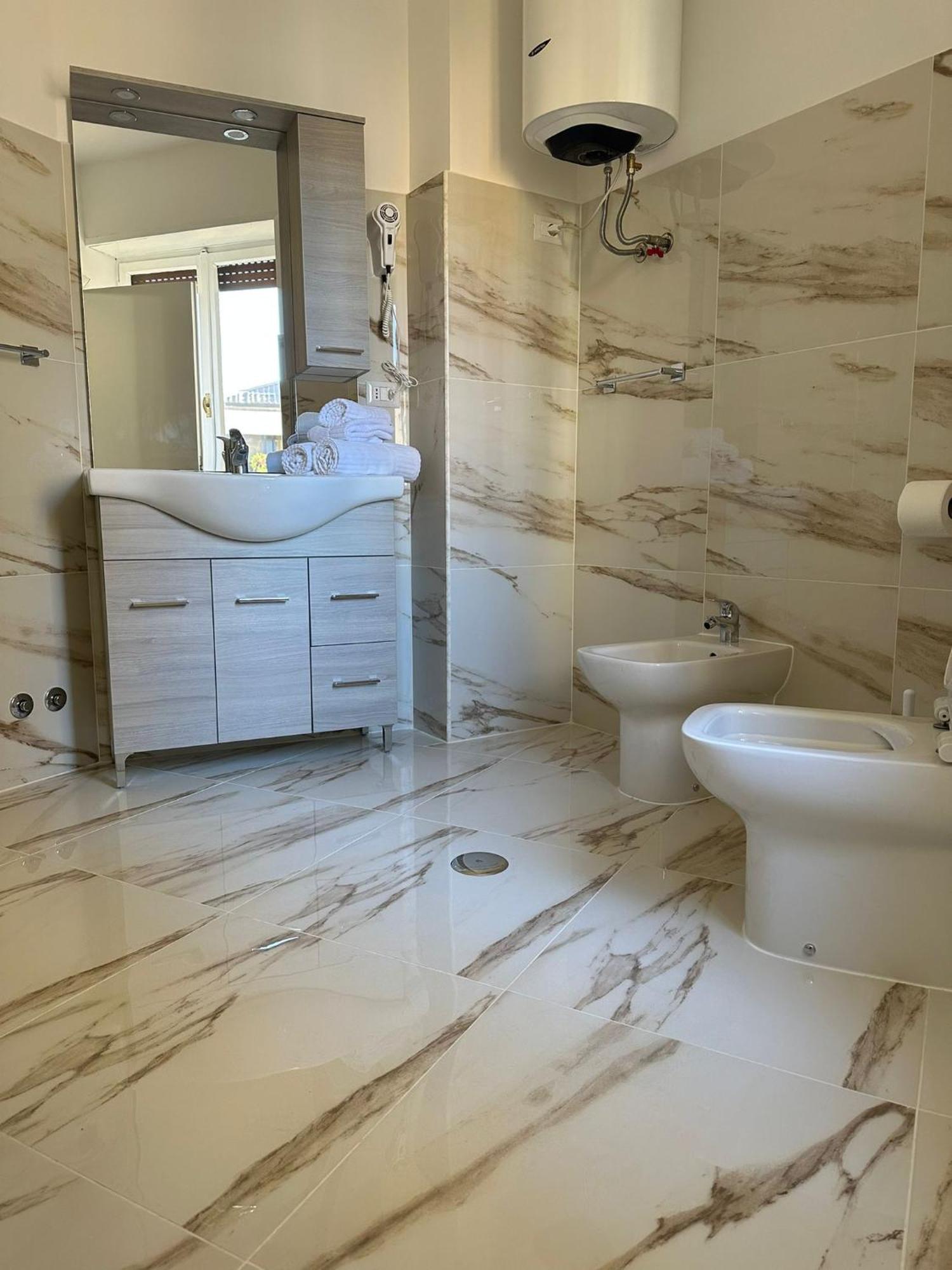 Torino Holidays Home Рим Екстериор снимка