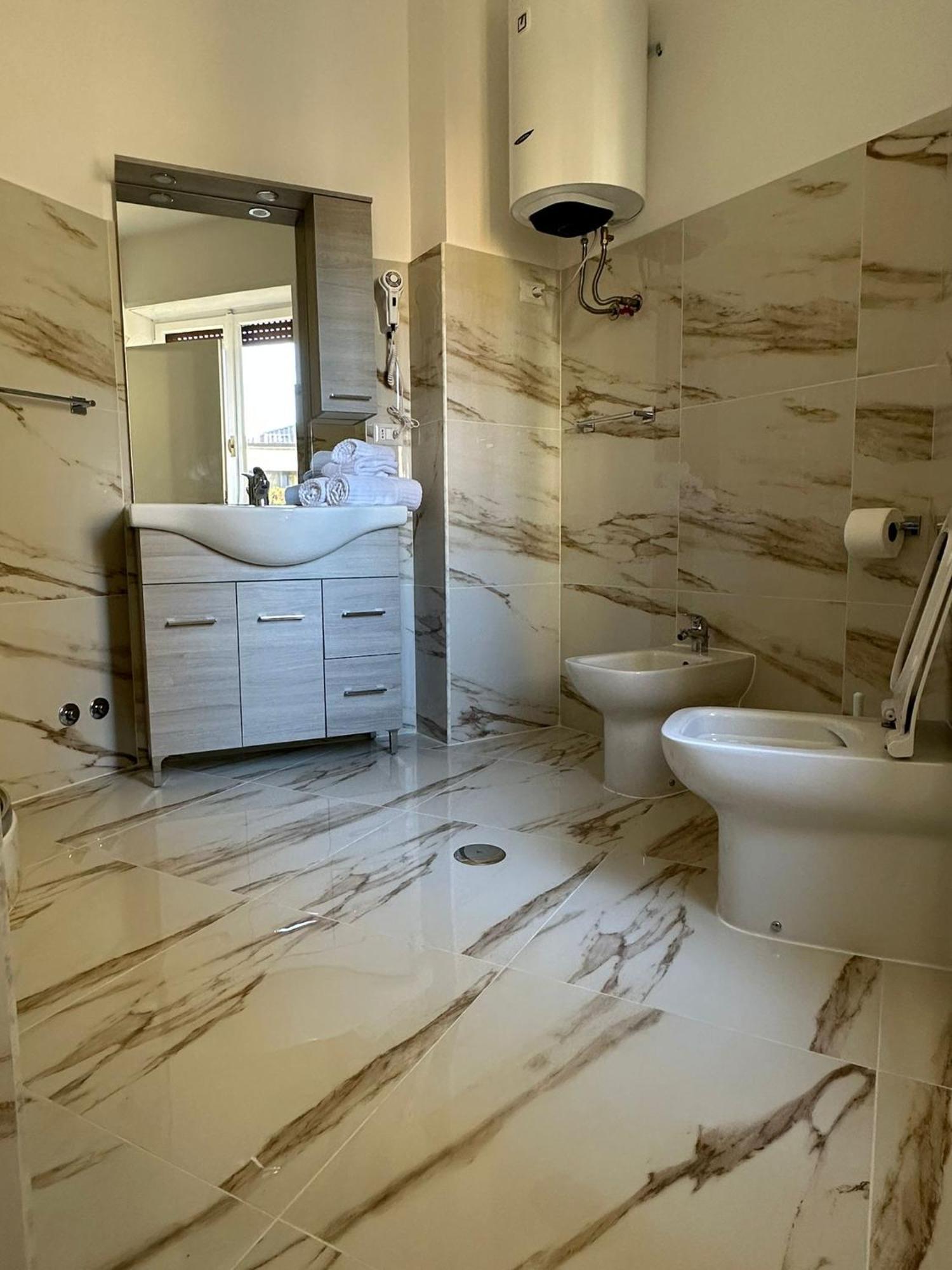 Torino Holidays Home Рим Екстериор снимка