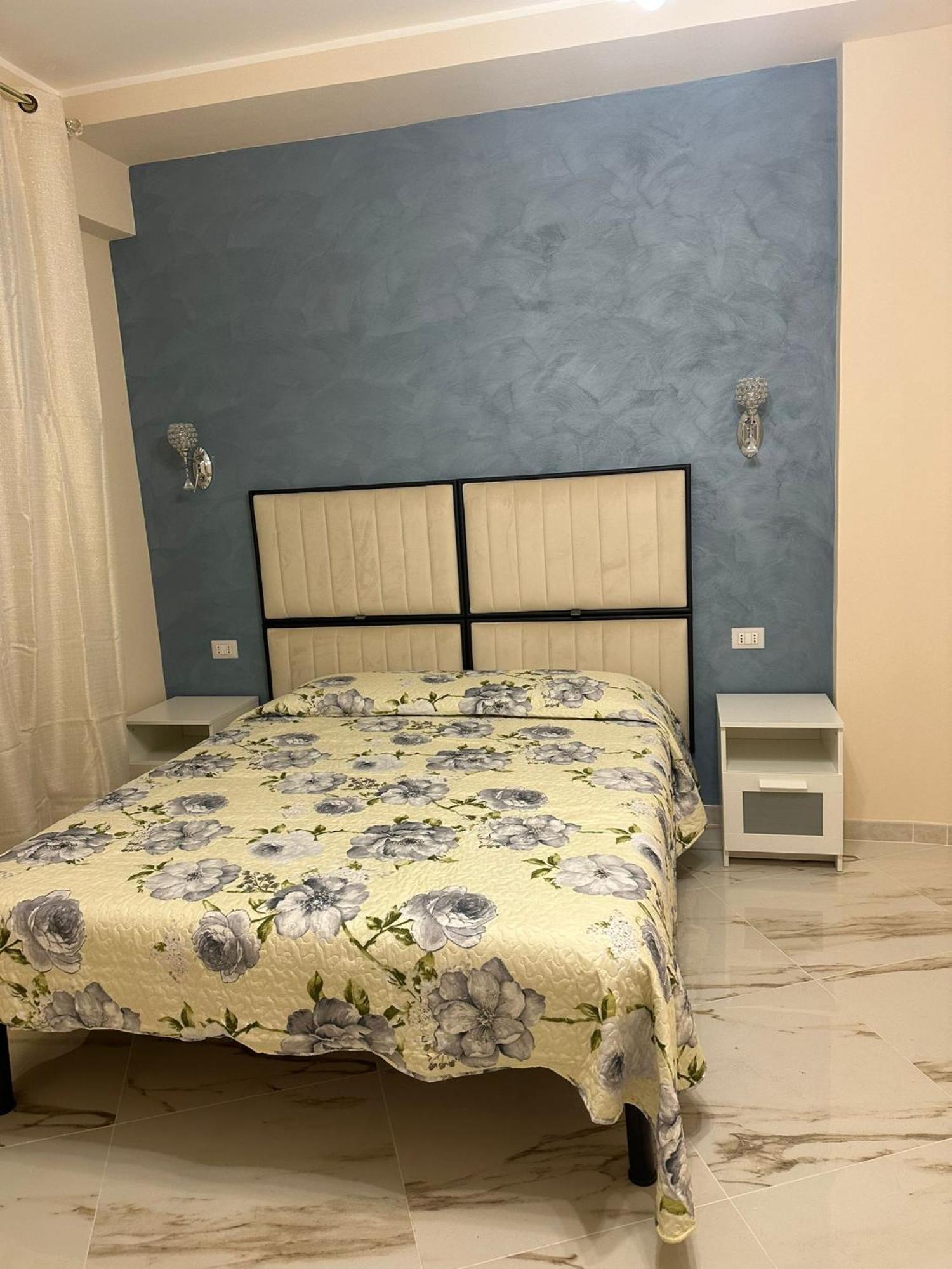 Torino Holidays Home Рим Екстериор снимка
